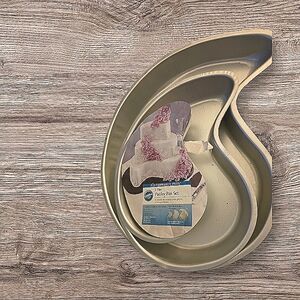 NEW Wilton performance 3-tier paisley pan set